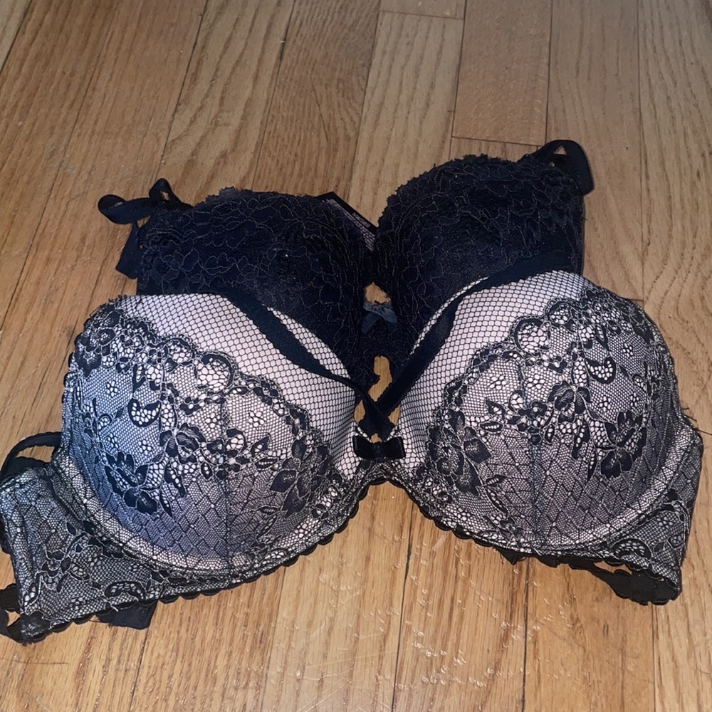 2 Push Up Victoria’s Secret Bras